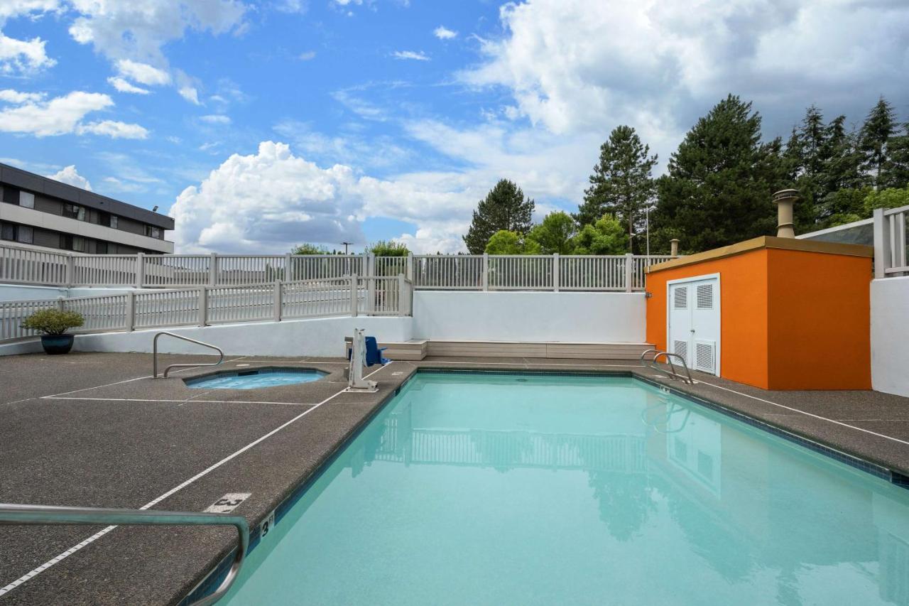 Best Western Alderwood Lynnwood Exterior photo