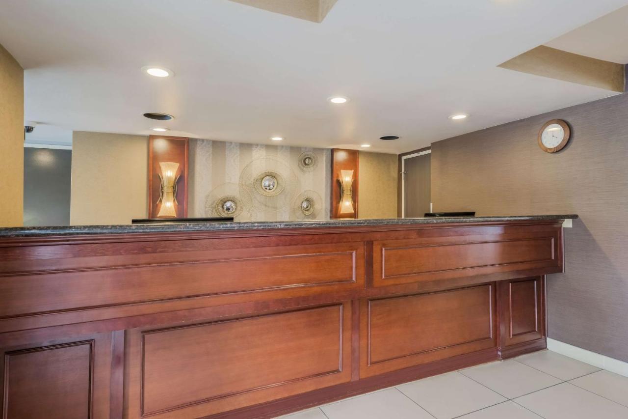 Best Western Alderwood Lynnwood Exterior photo