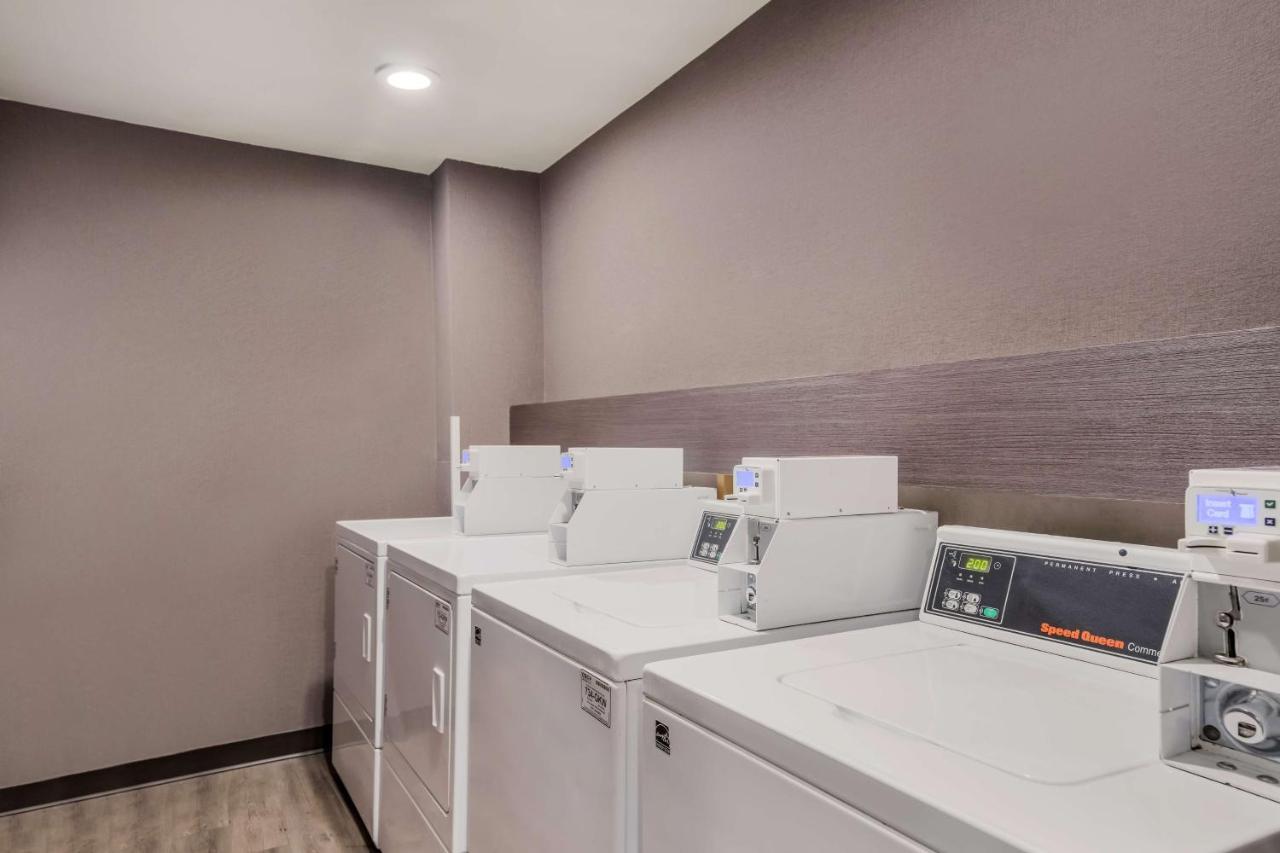 Best Western Alderwood Lynnwood Exterior photo