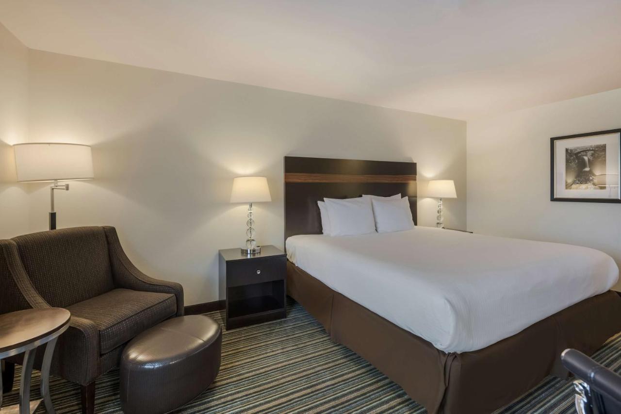 Best Western Alderwood Lynnwood Exterior photo