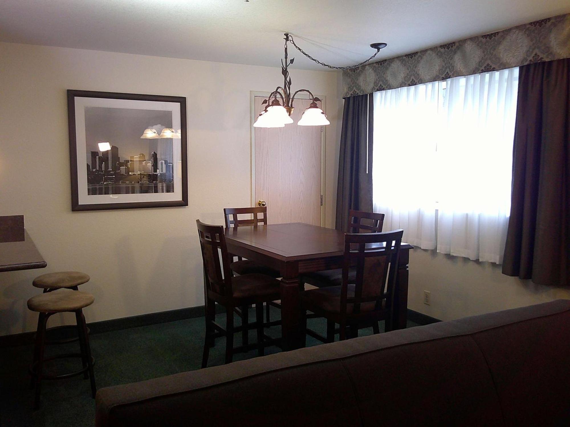 Best Western Alderwood Lynnwood Exterior photo